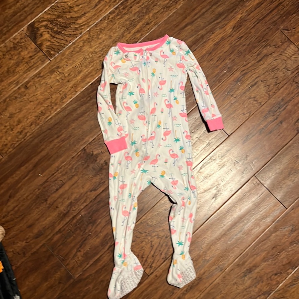 Toddler girls Carters one piece zippered sleeper size 24 months